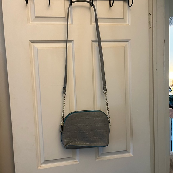 Steve Madden crossover purse - Picture 2 of 7